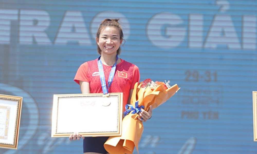 VĐV Nguyễn Thị Oanh lần thứ 8 liên tiếp giành ngôi vô địch tại Tiền Phong Marathon